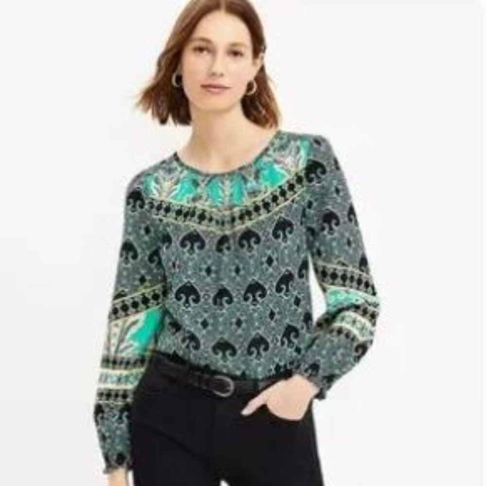 NWT LOFT Women's Satin Long Sleeve Blouse. Round Neckline. Size S Petite.
